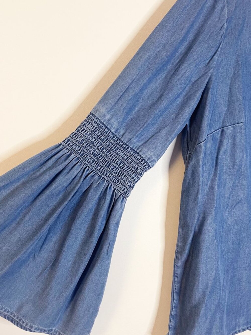 Beach Lunch Lounge Chambray Bell Sleeve Blouse Women’s XL Coastal Cowgirl - Picture 7 of 9